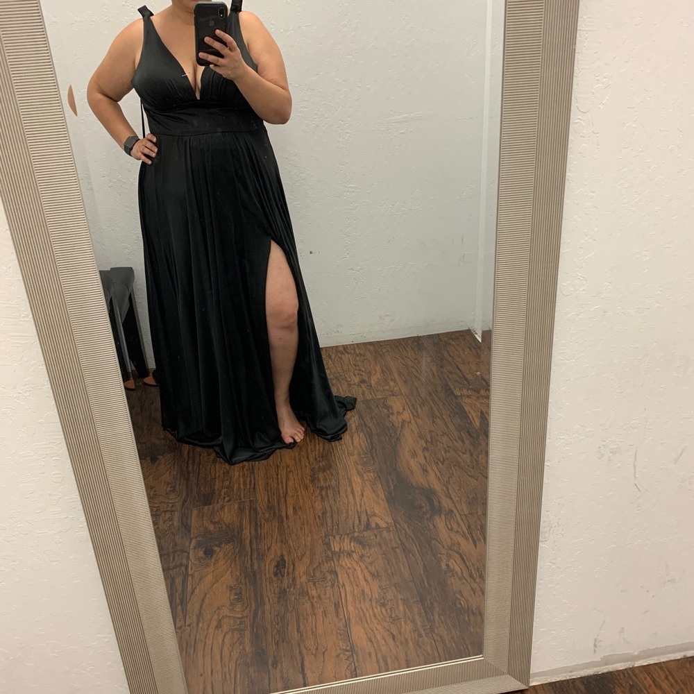 Flowy evening gown/ formal/ bridesmaid.